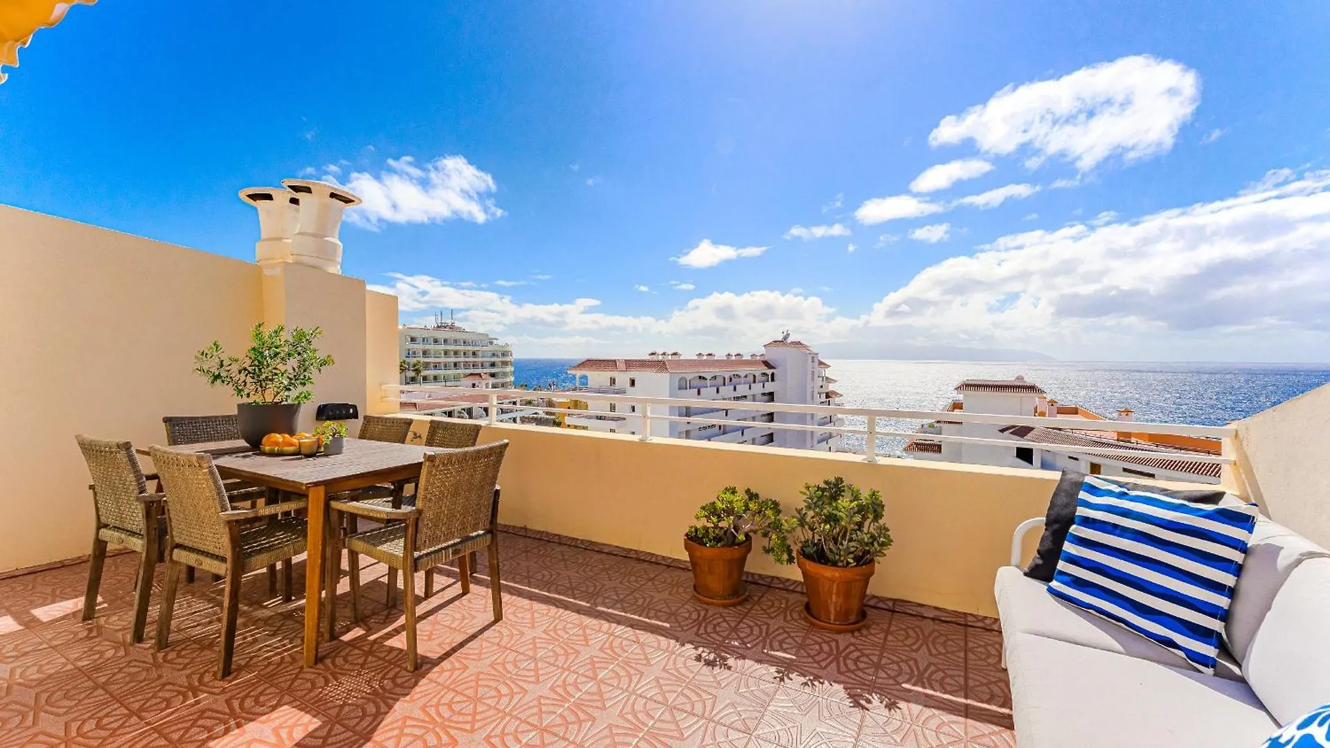 Ocean Front Spacious Family Apartment Puerto de Santiago  Spain