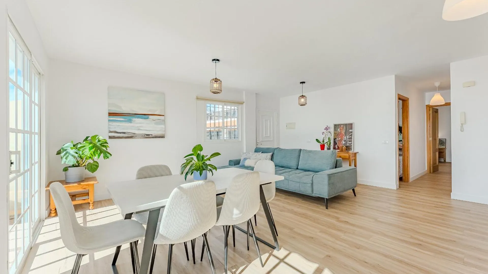Ocean Front Spacious Family Apartment Puerto de Santiago